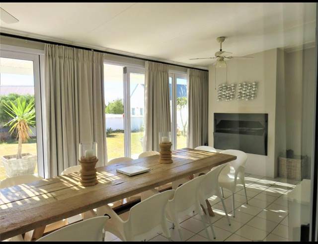 4 BEDROOM HOUSE FOR SALE IN THE COVE